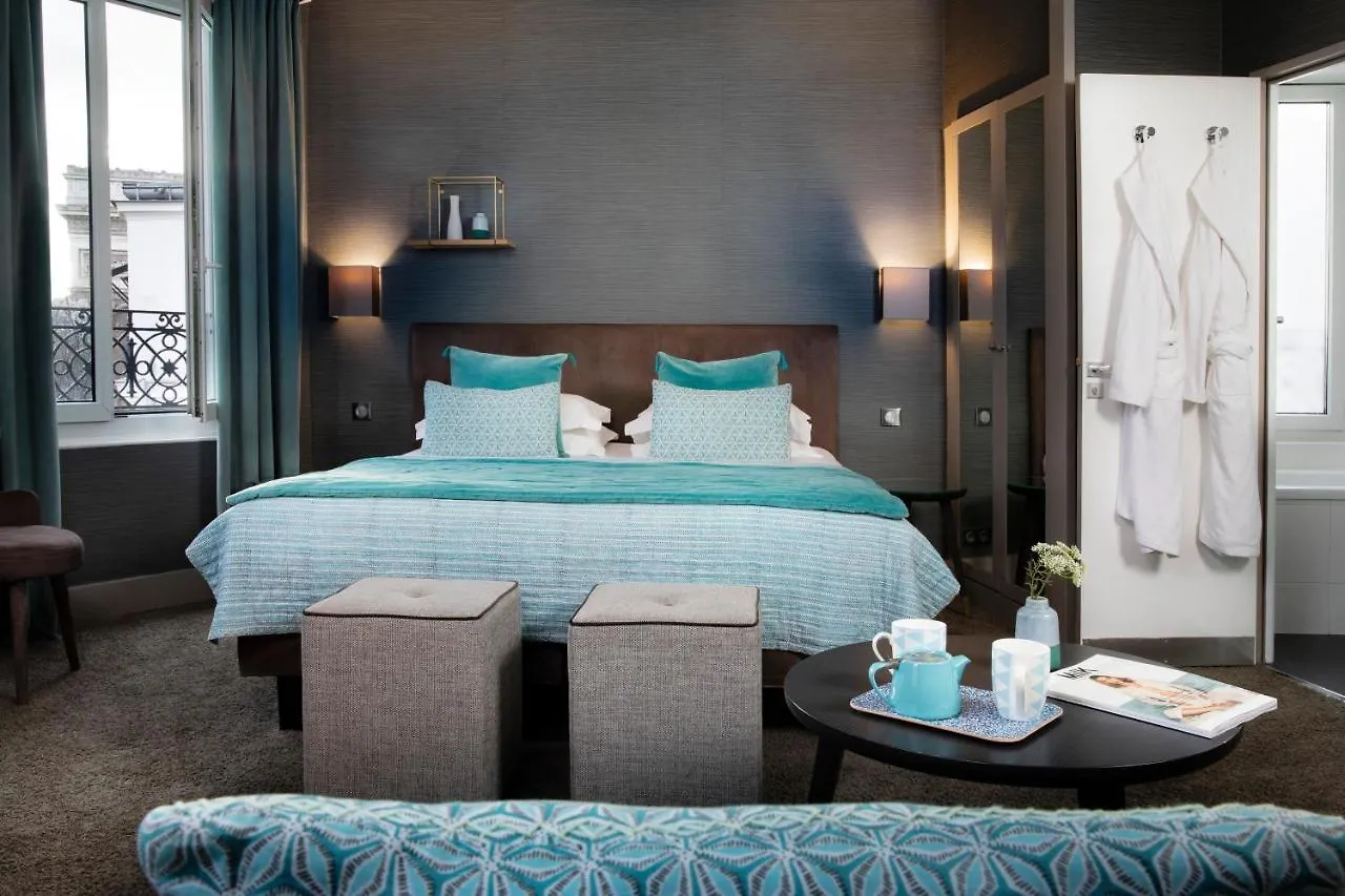 Plaza Etoile 3* Paříž