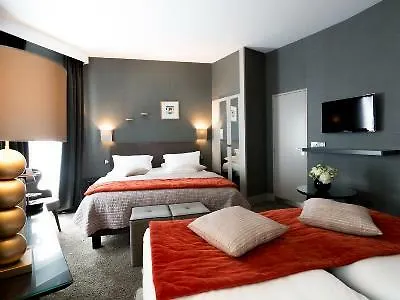 Hotel Plaza Etoile Paříž
